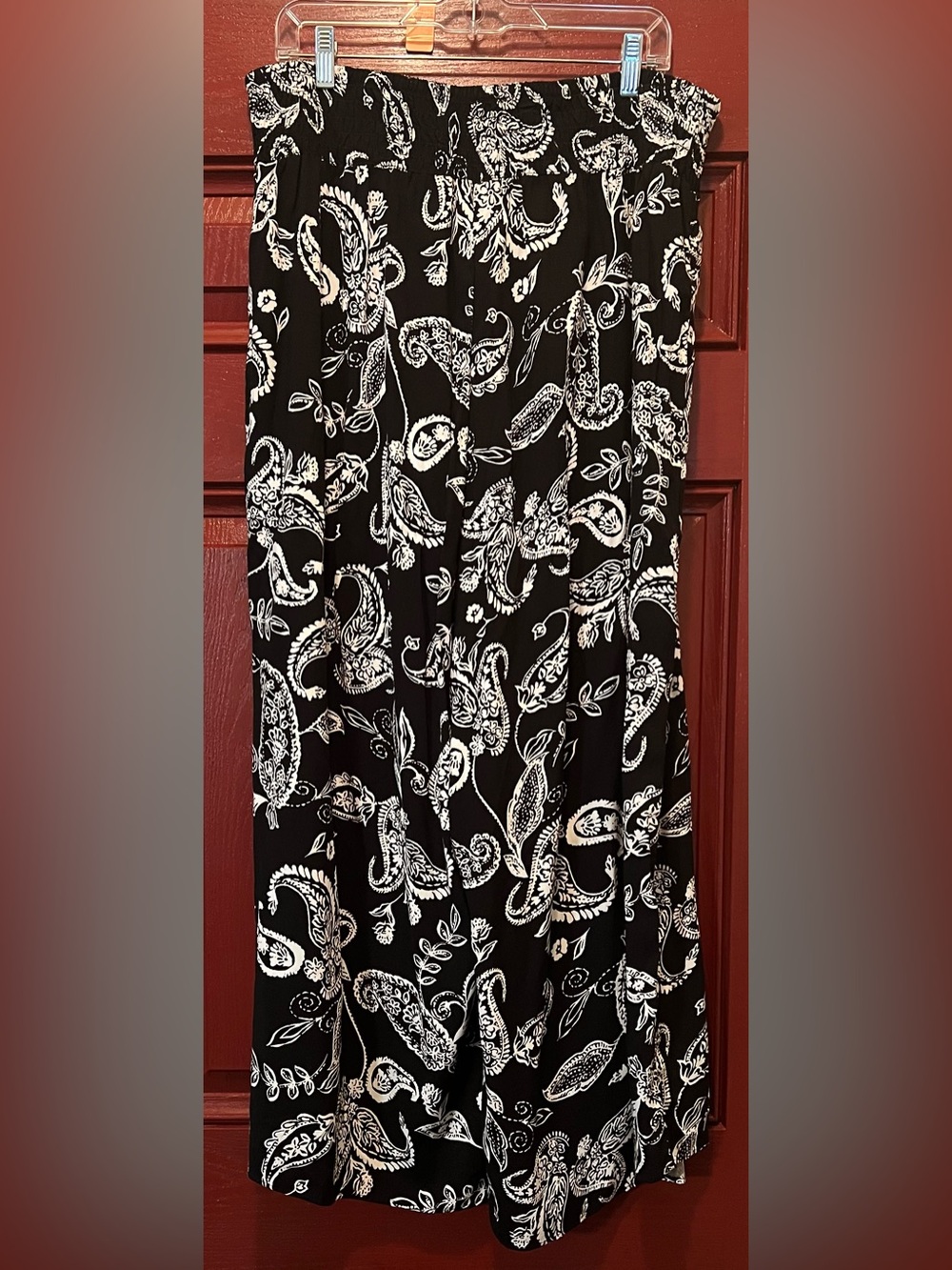 Philosophy Black and White Paisley Elastic Waist Pants